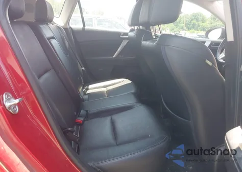 2013 Mazda Mazda3 I Grand Touring z USA, uszkodzony, nr VIN JM1BL1M70D1737230